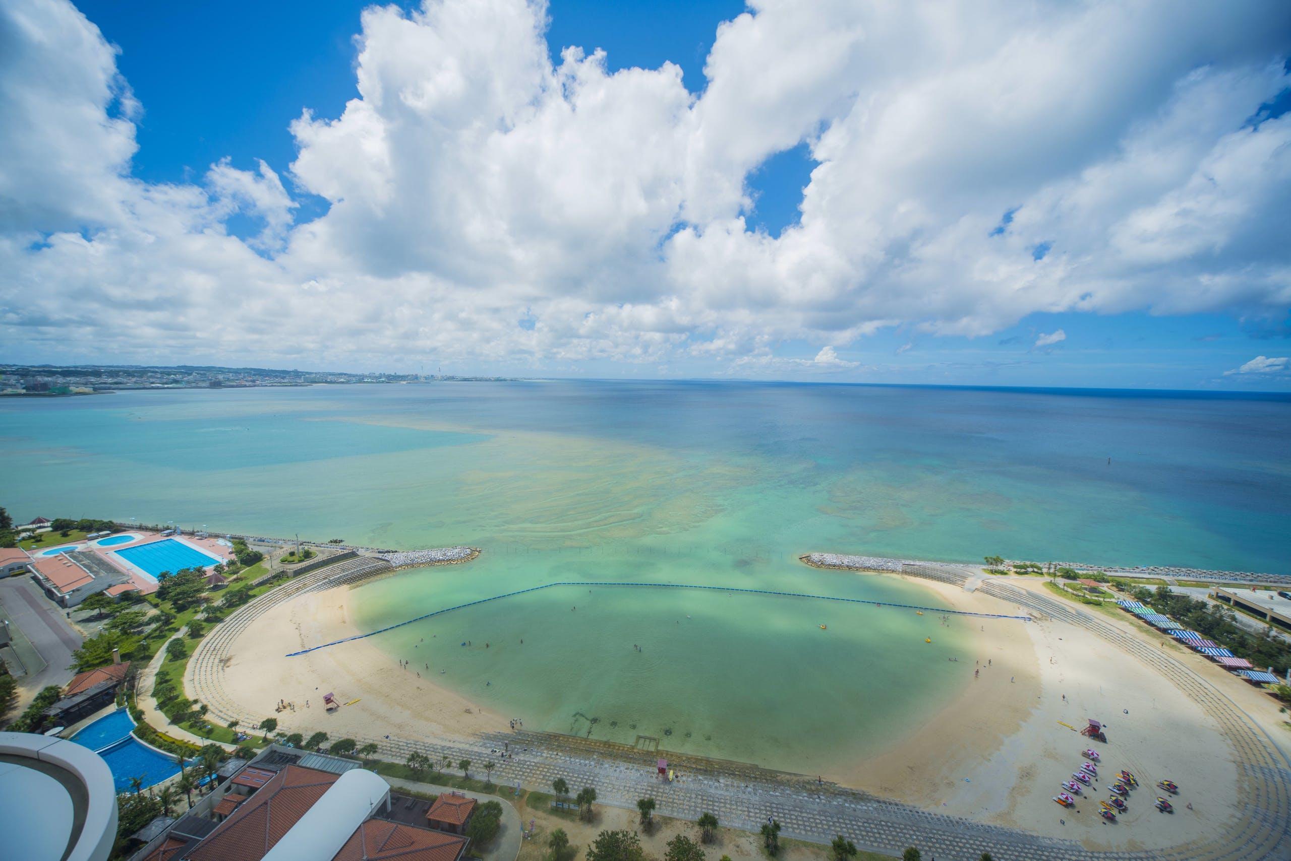 The Beach Tower Okinawa Chatan Exterior photo