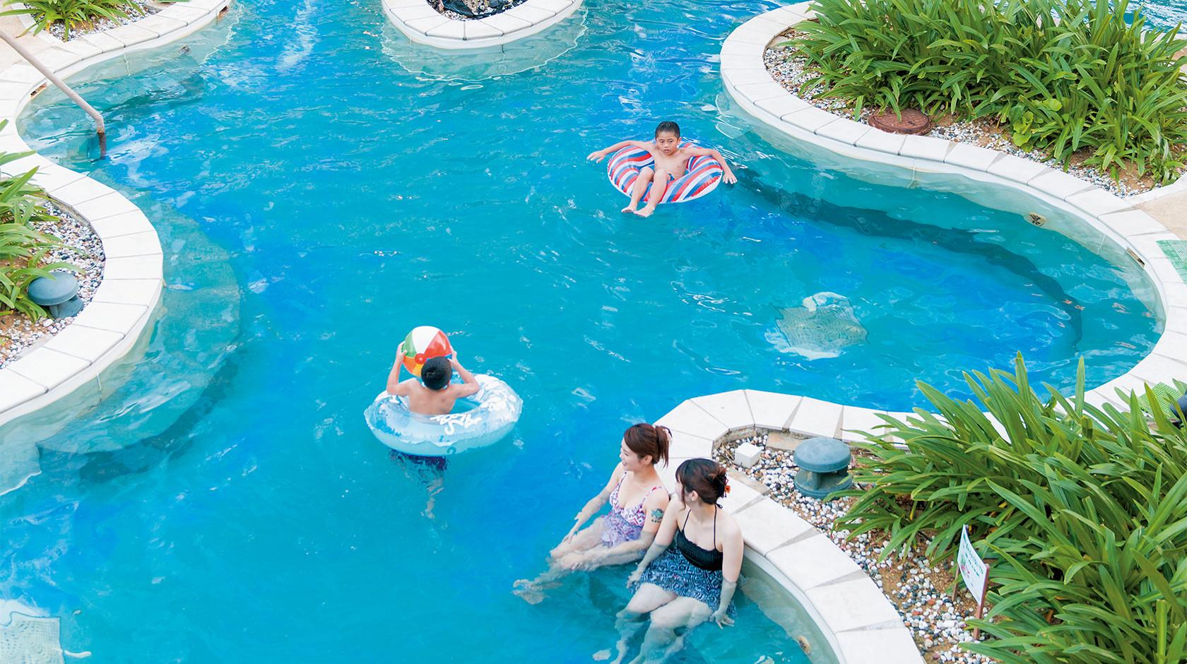 The Beach Tower Okinawa Chatan Exterior photo