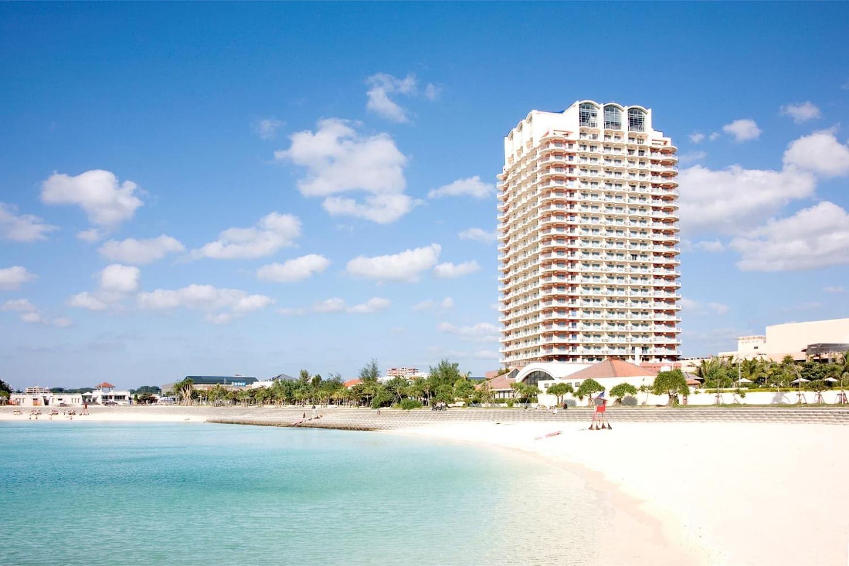 The Beach Tower Okinawa Chatan Exterior photo
